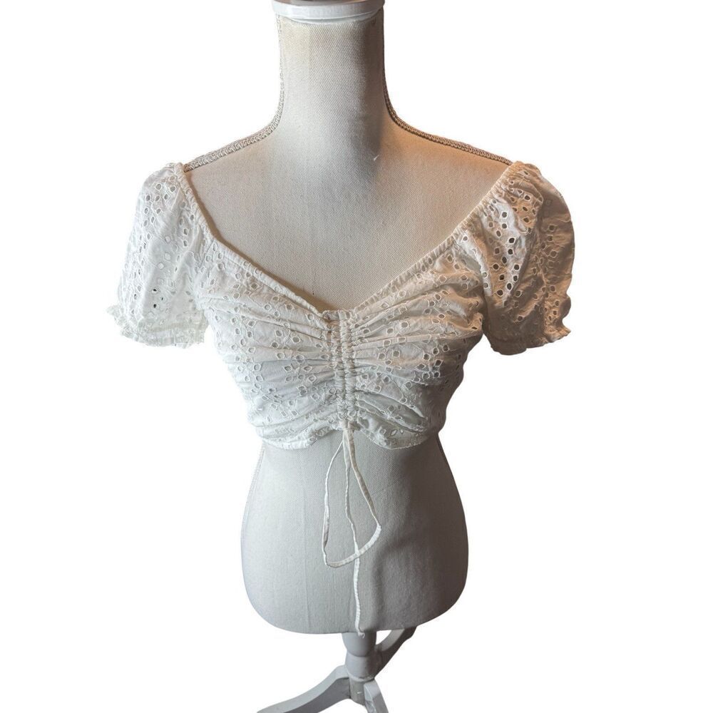 Hollister Crop TopโWhite Eyelet Puff Sleeves Cinch - SMALL